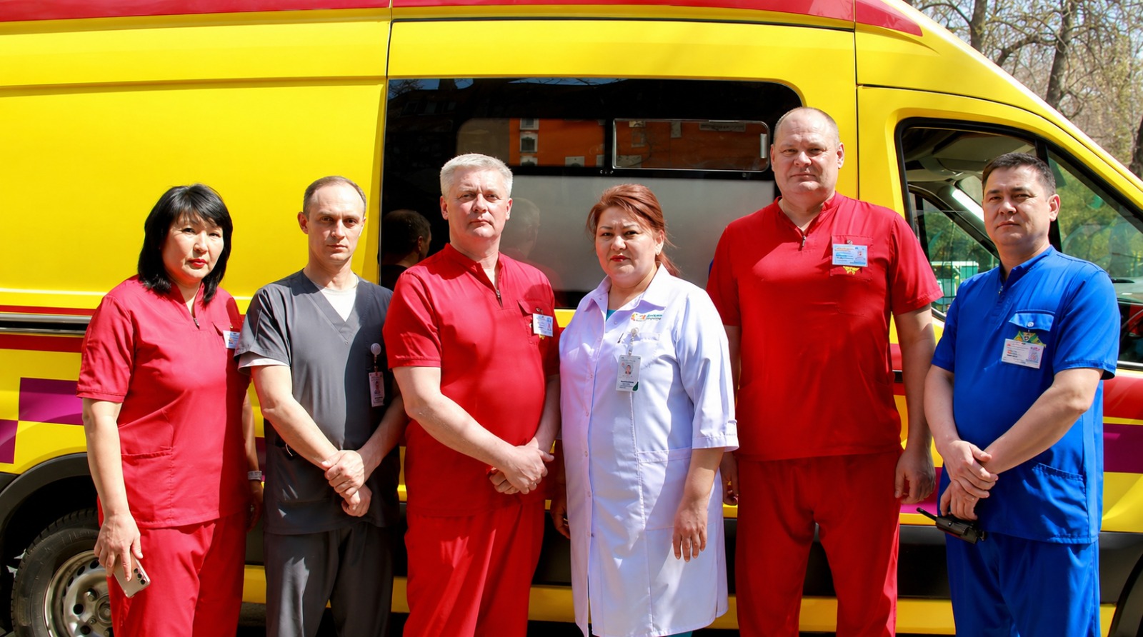 В Национальном госпитале отмечают День работников скорой медицинской помощи
