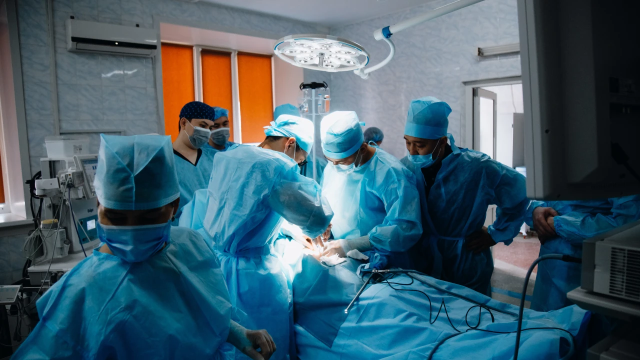 ҚР ПІБ Медорталығының дәрігерлері Павлодарда 13 күрделі операция жасады 