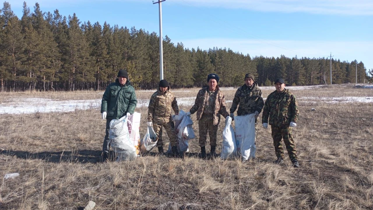 Эстафету чистоты и порядка поддержали в Бурабае 