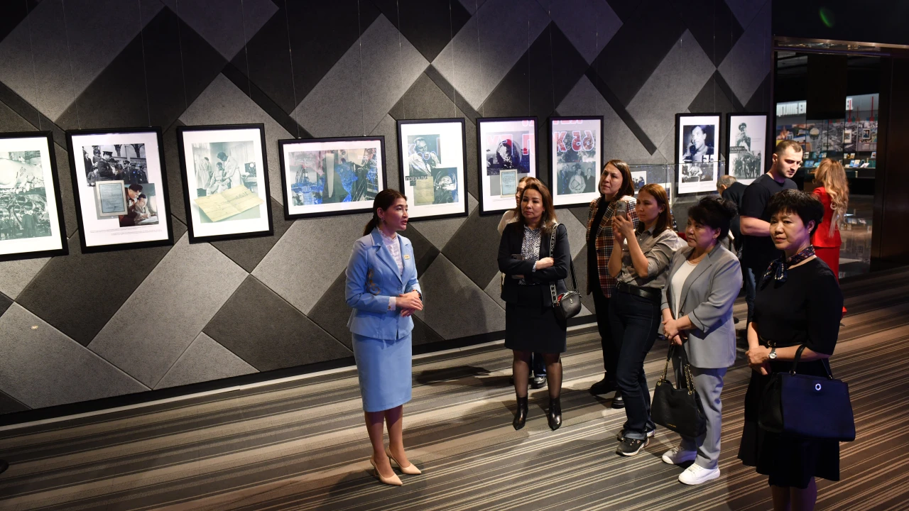 Астанада Юрий Гагариннің ғарышқа ұшқанына 65 жыл толуына арналған көрме ашылды 