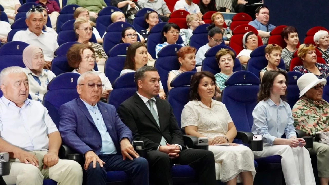 «От хроники к будущему»: кинолекторий ТРК Президента собрал павлодарцев у большого экрана 