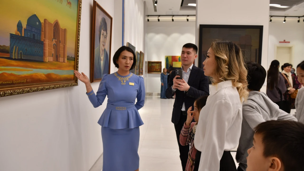 В Президентском центре УДП проходит выставка известного художника Сагинтая Алимбетова «Человек. Природа. Время» 