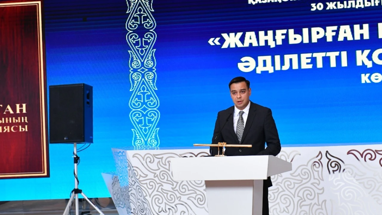 В Астане открылась выставка, посвящённая 30-летию Конституции Казахстана