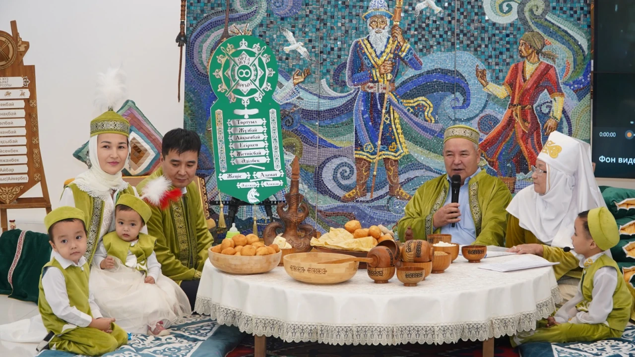 Президенттік орталықта «Менің отбасымның тарихы – Отанымның тарихы» дәстүрлі шежіре фестивалі өтті 