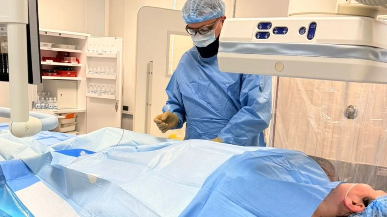 Когда счёт идёт на минуты: в Больнице МЦ внедряют новые технологии рентгенохирургии 