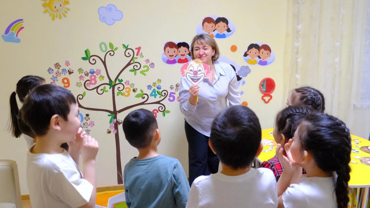 Баланың эмоционалдық жетілуі мен өзіне деген сенімділігін балабақша қалай қалыптастырады? 