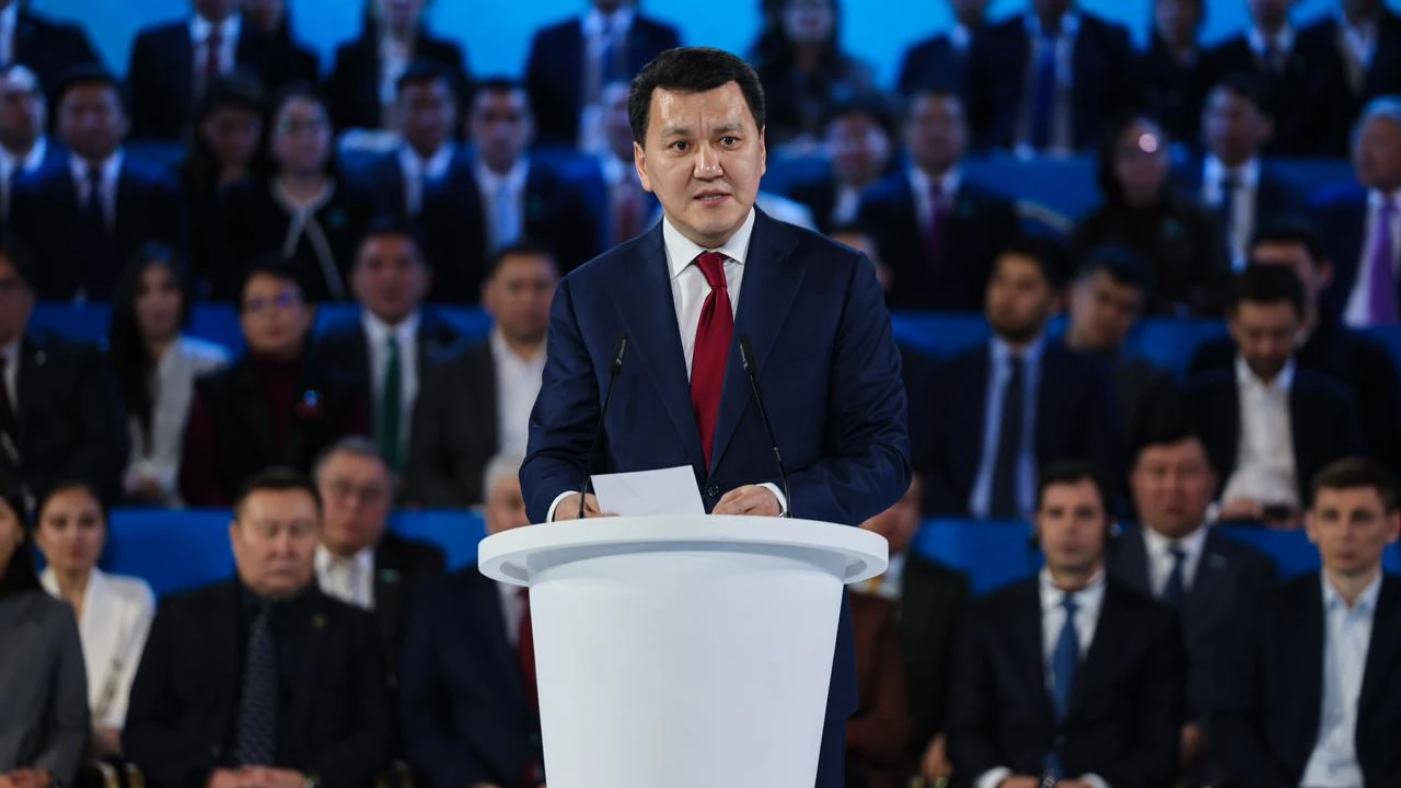 В Президентском центре прошло заседание Общенациональной коалиции за принятие новой Конституции 