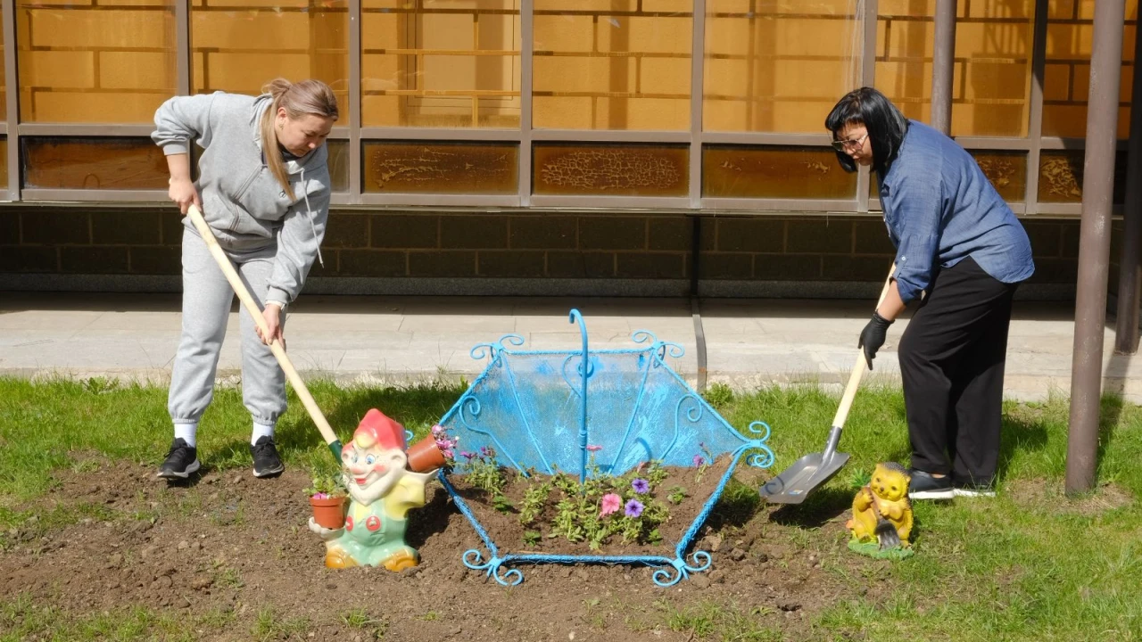 Свыше 1700 работников системы УДП приняли участие в общегородском субботнике 