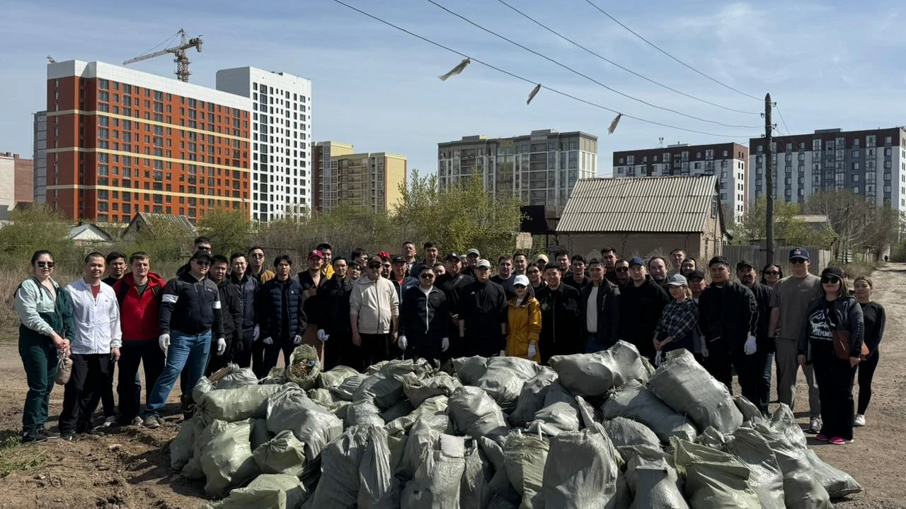 Свыше 1700 работников системы УДП приняли участие в общегородском субботнике 