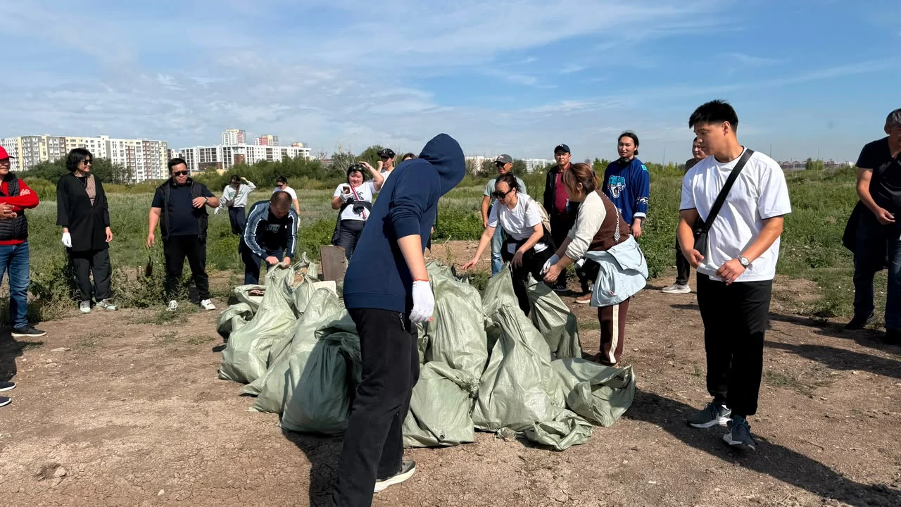 ПІБ қарасты ұйымдарының қызметкерлері Қар полигонында сенбілік өткізді 